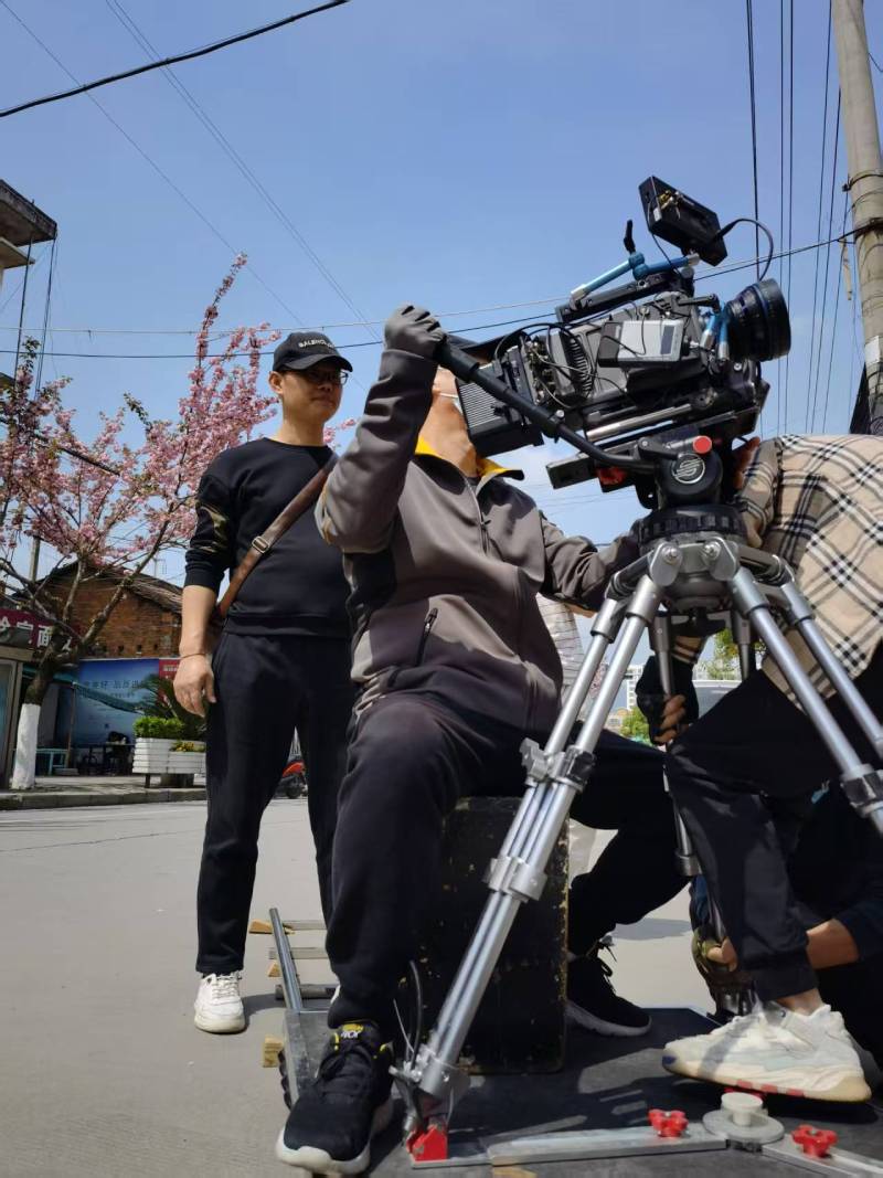 镇康县广告片拍摄：快消品牌爆款之选，网感内容适配社媒传播！