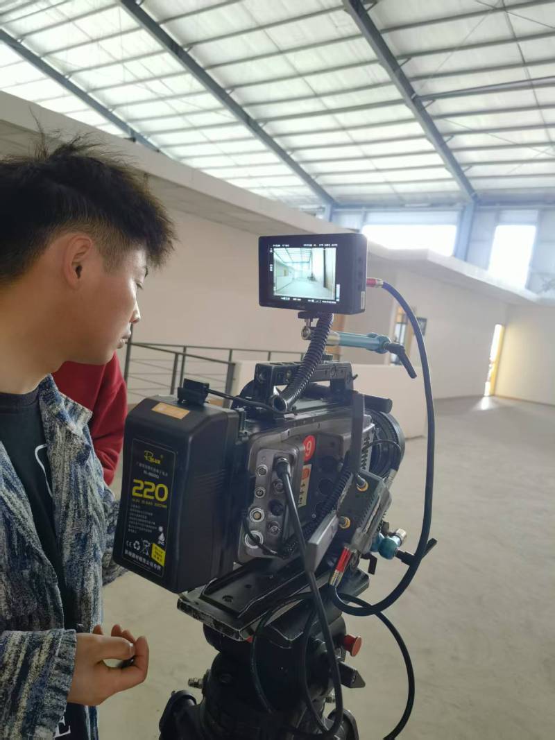 创新驱动，智领未来——镇康县TVC与广告片拍摄制作的创新实践